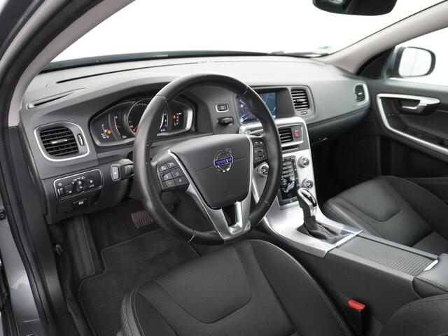 Volvo V60 1.5 T3 Summum Automaat Navigatie Stoelverwarming