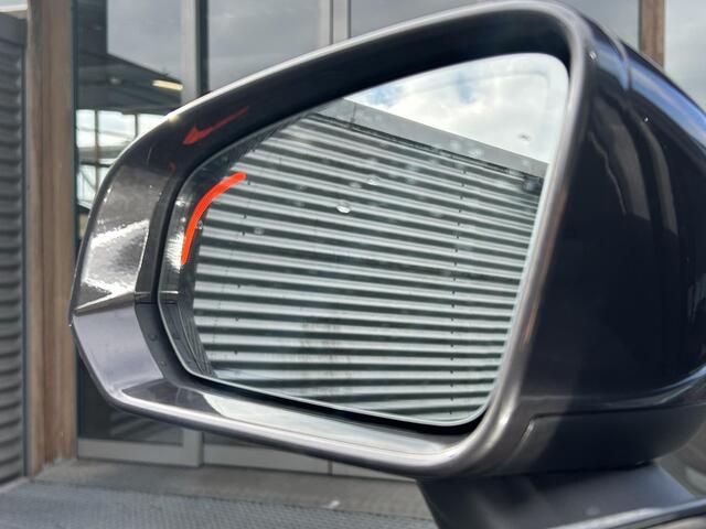 Volvo V60 2.0 T6 Plug-in hybrid AWD Essential Bright PHEV, Automaat, Driver assist, BLIS, Trekhaak semi elektrisch, Stoelverwarming, Stuurverwarming, Parkeercamera, Park assist voor- en achter