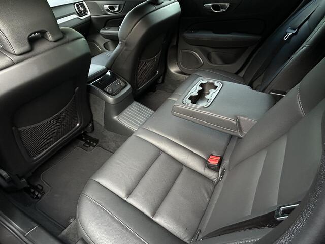Volvo V60 2.0 T6 Plug-in hybrid AWD Essential Bright PHEV, Automaat, Driver assist, BLIS, Trekhaak semi elektrisch, Stoelverwarming, Stuurverwarming, Parkeercamera, Park assist voor- en achter