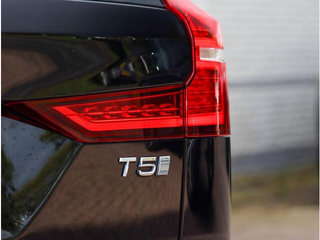 Volvo V60 2.0 T5 Inscription 250PK | Dealeronderhouden!