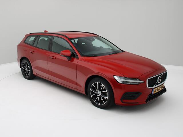 Volvo V60 2.0 B3 Momentum Advantage