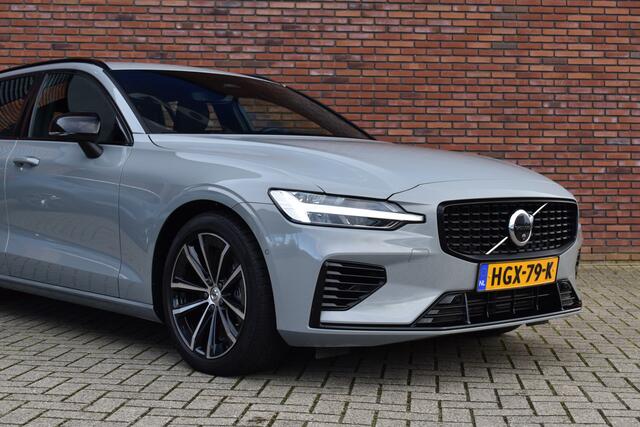 Volvo V60 T6 350PK Plug-in hybrid AWD Plus Dark | Trekhaak | 360 Camera | Harman/Kardon |