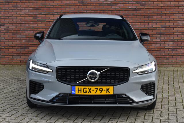 Volvo V60 T6 350PK Plug-in hybrid AWD Plus Dark | Trekhaak | 360 Camera | Harman/Kardon |
