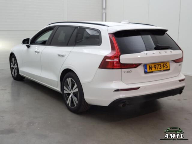 Volvo V60 2.0 B3 Mom. Adv.