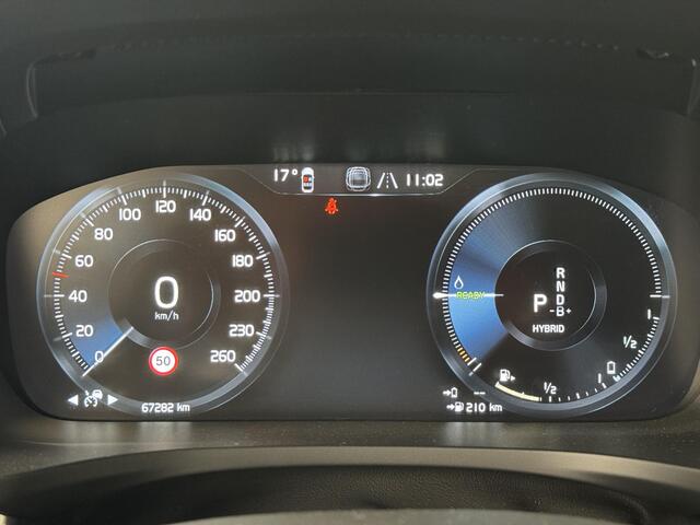 Volvo V60 2.0 T6 Recharge AWD Inscription | Harman/Kardon | Park Assist Pack | Apple Carplay/Android Auto | Elektrisch bedienbaar glazen schuif-/kanteldak