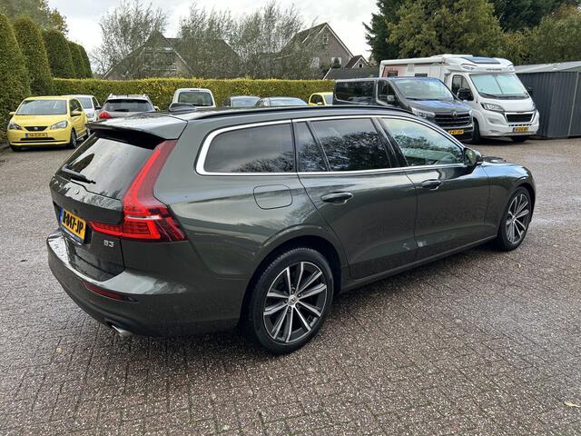 Volvo V60 2.0 B3 Momentum Business