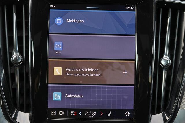 Volvo V60 T6 Recharge AWD Plus Dark - IntelliSafe Assist & Surround - 360º Camera - Harman/Kardon audio - Adaptieve LED koplampen - Verwarmde voorstoelen, stuur & achterbank - Parkeersensoren voor & achter - Elektr. bedienb. voorstoelen met geheugen - Extra getint