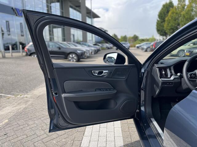 Volvo V60 T6 Plug-in hybrid AWD Plus Dark | Harman/Kardon | Trekhaak | Memoryseats | Keyless Entry |