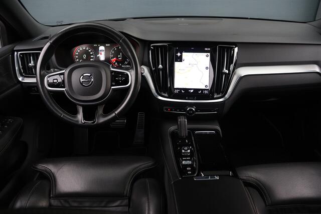 Volvo V60 2.0 T6 Recharge AWD R-Design | Pano | ACC | Camera |