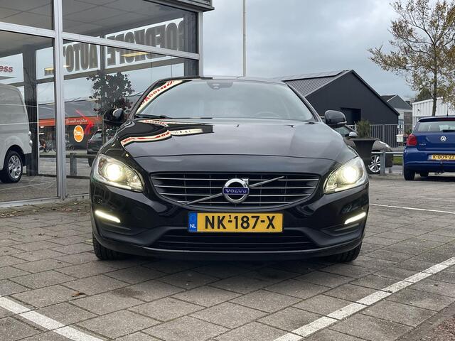 Volvo V60 1.5 T2 Nordic+ /Automaat/Cruise/Climate/Navi/Stoelverw./Trekhaak/2017/