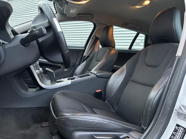 Volvo V60 1.5 T3 Polar+ | Nieuw Binnen! | Automaat | Stoelverwarming | Navi