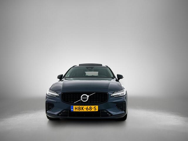 Volvo V60 2.0 T8 AWD Ultra Dark | Trekhaak | Panorama dak | Leder |