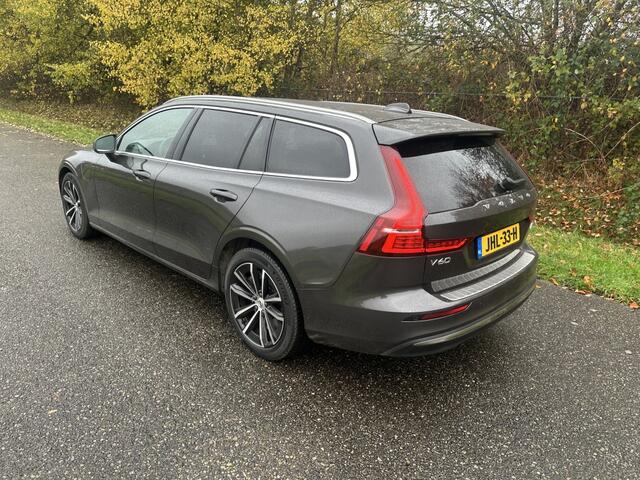 Volvo V60 2.0 T6 AWD + Bright