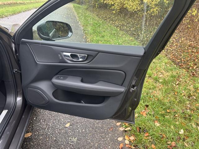 Volvo V60 2.0 T6 AWD + Bright