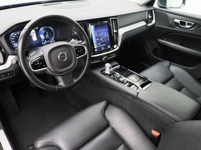 Volvo V60 2.0 T8 Twin Engine AWD Inscription | PANO | CAMERA | ADAPTIVE | KEYLESS