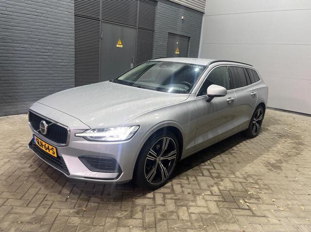 Volvo V60 B3 | ACC | BLIS | Keyless | Stoel+Stuurverwarming | 19 Inch | Getint Glas