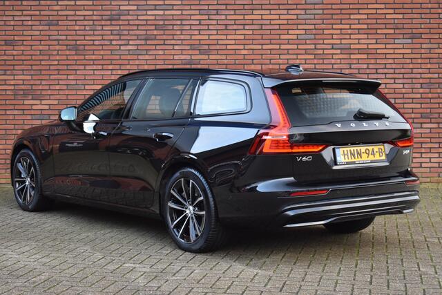 Volvo V60 T6 350PK Plug-in hybrid AWD Plus Dark | Trekhaak | 360 Camera | Harman/Kardon |