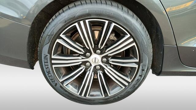 Volvo V60 2.0 T6 Recharge AWD Business Pro (253 PK) 1e-Eig. & Keurig-Onderh. BOVAG-Garantie. NL-Auto.