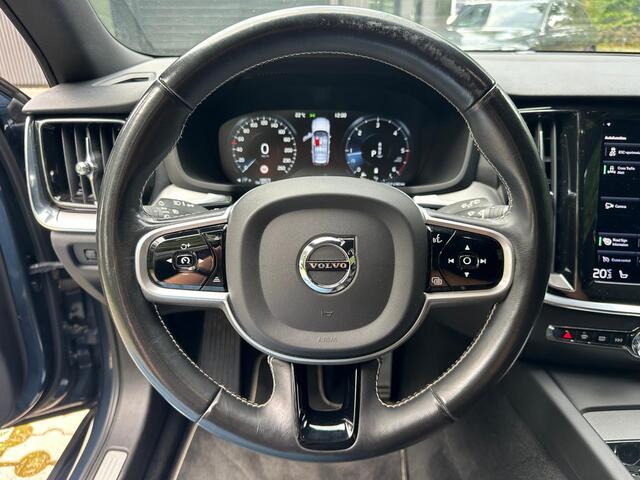 Volvo V60 2.0 B4 R-Design