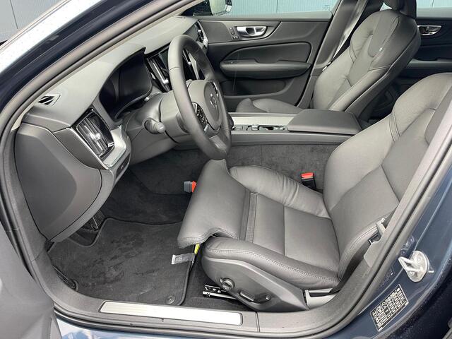 Volvo V60 2.0 B4 Plus Dark | Lederen bekleding | Stoelverwarming | Trekhaak | AUB bellen voor bezichtiging |