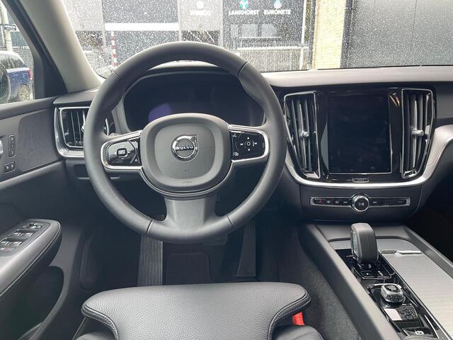 Volvo V60 2.0 B4 Plus Dark | Lederen bekleding | Stoelverwarming | Trekhaak | AUB bellen voor bezichtiging |