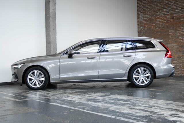 Volvo V60 B3 Business Pro | Adaptive Cruise Control | Parkeersensoren voor + achter | Parkeercamera | BLIS | Dealeronderhouden | 1ste Eigenaar | Navigatie | Keyless Start | Climate Control