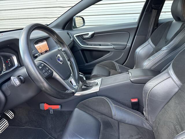 Volvo V60 2.0 T4 Business Sport Cruise control / R-Design / Stoelverwarming /