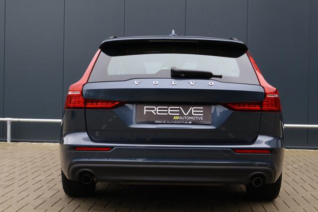 Volvo V60 2.0 B3 Momentum Advantage | Automaat | Leer | Stoelverwarming | Camera | 1e eigenaar | Dealer onderhouden
