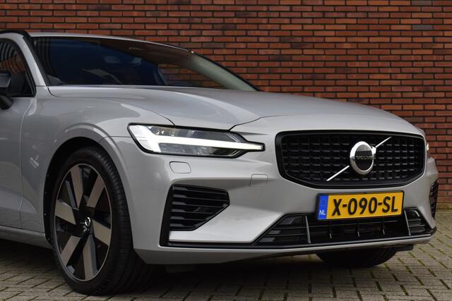 Volvo V60 T6 350PK Plug-in hybrid AWD Plus Dark | Harman & Kardon | 19 inch velgen |