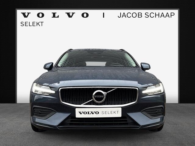 Volvo V60 2.0 B3 Momentum Advantage / Lederen bekleding / verwarmbare voorstoelen en stuur / Trekhaak / Parkeercamera /