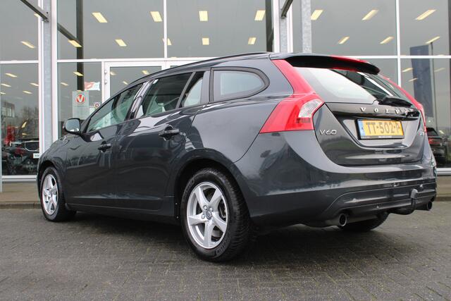 Volvo V60 T3 Automaat Polar+ | Verw. Voorstoelen & achterbank | Trekhaak | Camera | Navi | Clima
