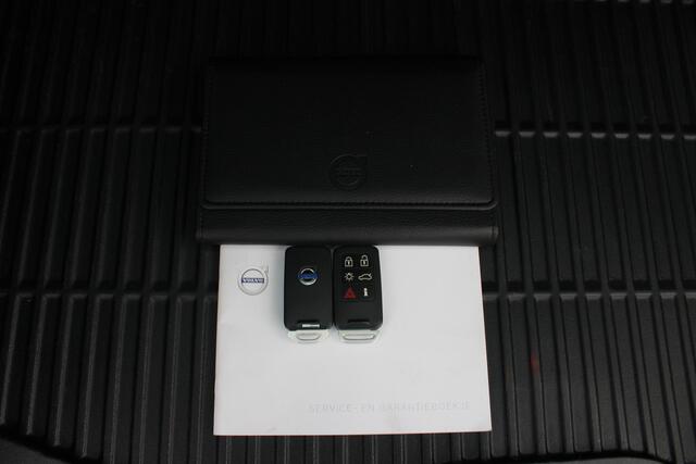 Volvo V60 T3 Automaat Polar+ | Verw. Voorstoelen & achterbank | Trekhaak | Camera | Navi | Clima