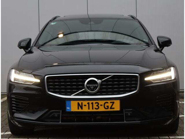 Volvo V60 2.0 T8 Twin Engine AWD R-Design | Pano | Trekhaak | 360 Camera