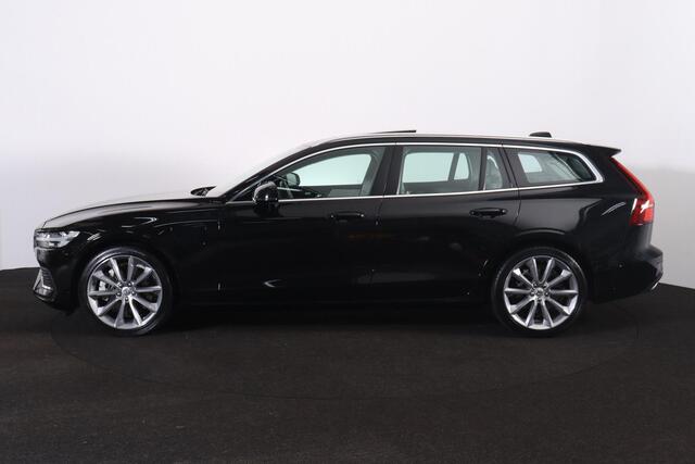 Volvo V60 T6 Recharge AWD Business Pro - Panorama/schuifdak - IntelliSafe Assist & Surround - 360º Camera - Harman/Kardon audio - Adaptieve LED koplampen - Verwarmde voorstoelen & stuur - Parkeersensoren voor & achter - Head up display - Standkachel - 19' LMV