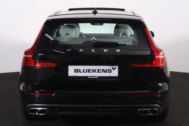 Volvo V60 T6 Recharge AWD Business Pro - Panorama/schuifdak - IntelliSafe Assist & Surround - 360º Camera - Harman/Kardon audio - Adaptieve LED koplampen - Verwarmde voorstoelen & stuur - Parkeersensoren voor & achter - Head up display - Standkachel - 19' LMV