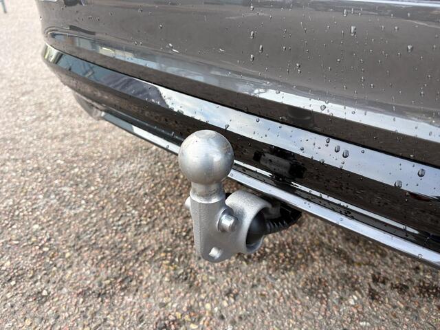 Volvo V60 T6 Plug-in hybrid AWD Plus Dark