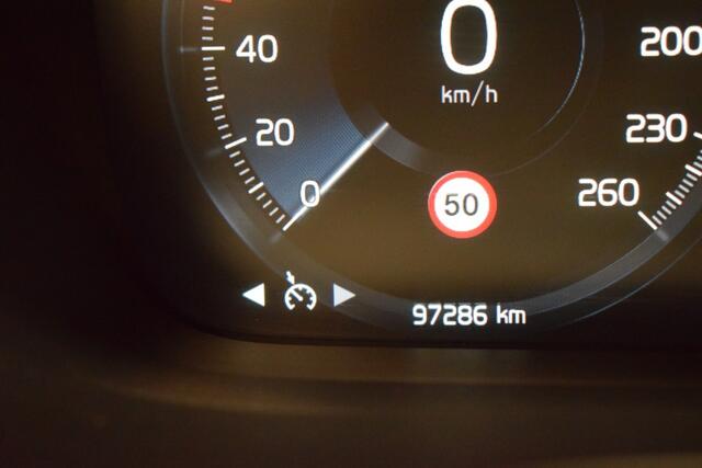 Volvo V60 2.0 T5 250pk AUT8 Inscription Trekhaak 1800kg/ Leer/ Stoel en voorruit verw./ Elec Aklep