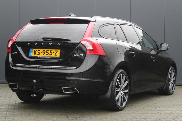 Volvo V60 2.4 D6 Twin Engine Special Edition | incl. 12 maanden garantie | Memory stoelen | Trekhaak | Xenon | Camera | Zwarte hemel | Cruise | Navi | Stoelverwarming | Bochtverlichting | Parkeersensor achter | 18" LMV | 4x nieuwe band! | Rijklaar! |