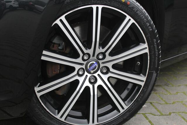 Volvo V60 2.4 D6 Twin Engine Special Edition | incl. 12 maanden garantie | Memory stoelen | Trekhaak | Xenon | Camera | Zwarte hemel | Cruise | Navi | Stoelverwarming | Bochtverlichting | Parkeersensor achter | 18" LMV | 4x nieuwe band! | Rijklaar! |