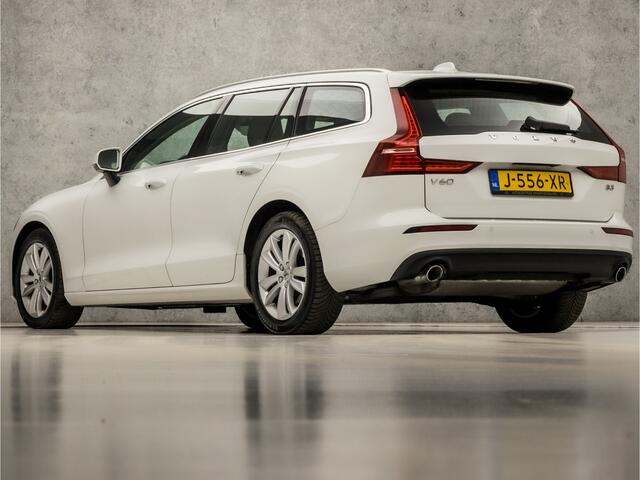Volvo V60 2.0 B3 Sport 177Pk Automaat (APPLE CARPLAY, GROOT NAVI, CAMERA, ADAPTIVE CRUISE, SPORTSTOELEN, GETINT GLAS, KEYLESS, ELEK ACHTERKLEP, NIEUWSTAAT)