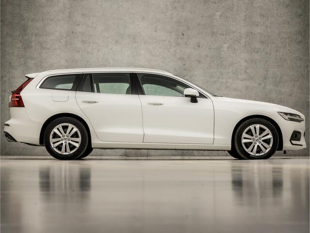 Volvo V60 2.0 B3 Sport 177Pk Automaat (APPLE CARPLAY, GROOT NAVI, CAMERA, ADAPTIVE CRUISE, SPORTSTOELEN, GETINT GLAS, KEYLESS, ELEK ACHTERKLEP, NIEUWSTAAT)