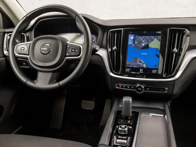 Volvo V60 2.0 B3 Sport 177Pk Automaat (APPLE CARPLAY, GROOT NAVI, CAMERA, ADAPTIVE CRUISE, SPORTSTOELEN, GETINT GLAS, KEYLESS, ELEK ACHTERKLEP, NIEUWSTAAT)