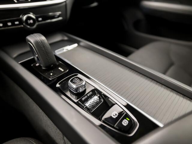 Volvo V60 2.0 B3 Sport 177Pk Automaat (APPLE CARPLAY, GROOT NAVI, CAMERA, ADAPTIVE CRUISE, SPORTSTOELEN, GETINT GLAS, KEYLESS, ELEK ACHTERKLEP, NIEUWSTAAT)