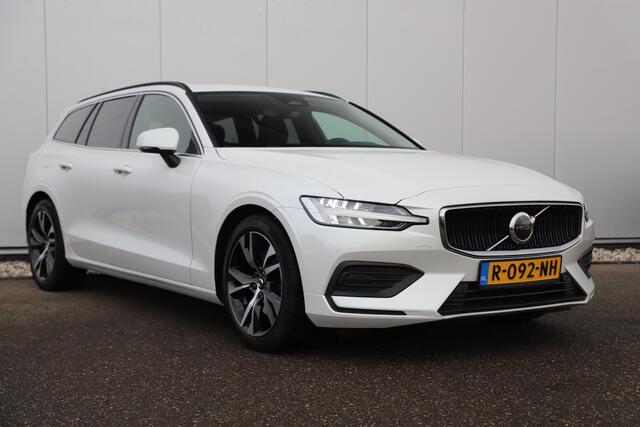 Volvo V60 2.0 B3 Core 163PK Automaat Metallic Wit Black Pack Navigatie Carplay Achteruitrijcamera 18 inch LMV