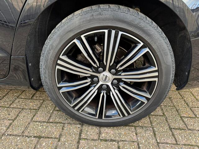 Volvo V60 2.0 B3 Momentum Advantage | 1e eigenaar | Automaat | Cruise control | Keyless entry | Navigatiesysteem | APK tot 26-03-2027 | NAP |