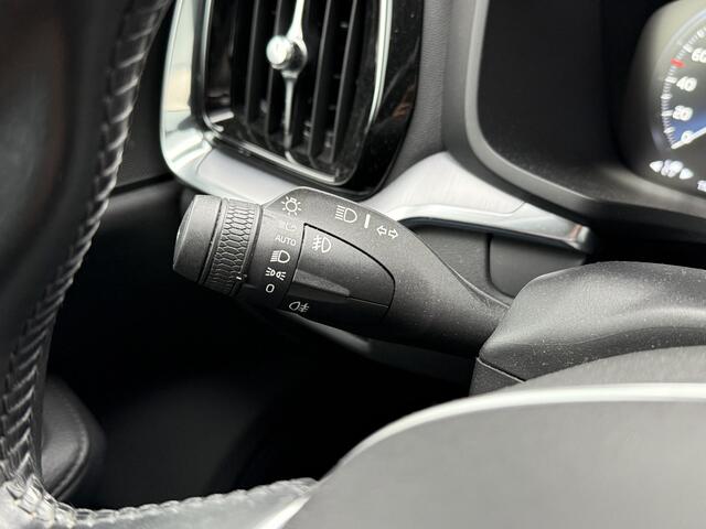 Volvo V60 BWJ 2020 2.0 B4 200 PK Momentum Advantage AUTOMAAT | FULL LED | ADAPTIVE CRUISE | LEER | STOELVERW. | CAMERA | CARPLAY + ANDROID |