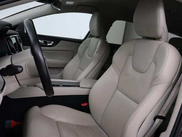 Volvo V60 2.0 B4 Inscription | Trekhaak | Leder | Stoel & stuurverwarming | Camera | Adaptive cruise | Carplay | Navigatie | Keyless | Climate control | Parkeerhulp