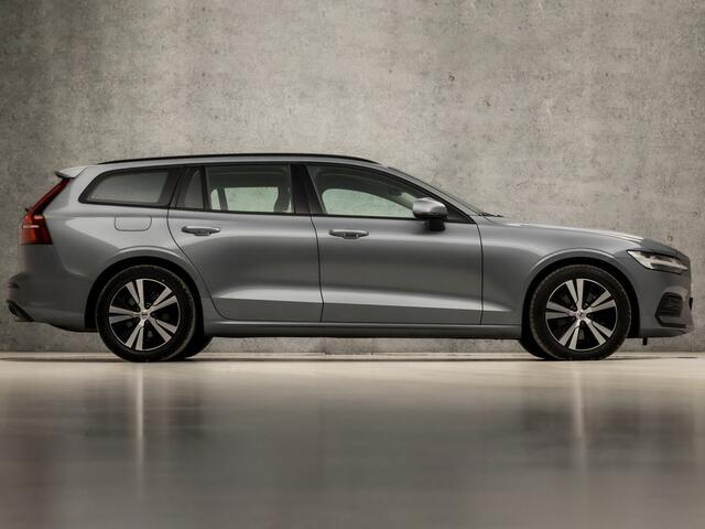 Volvo V60 2.0 B3 Sport 177Pk Automaat (APPLE CARPLAY, GROOT NAVI, CAMERA, ELEK ACHTERKLEP, SPORTSTOELEN, ADAPTIVE CRUISE, LANE ASSIST, NIEUWSTAAT)