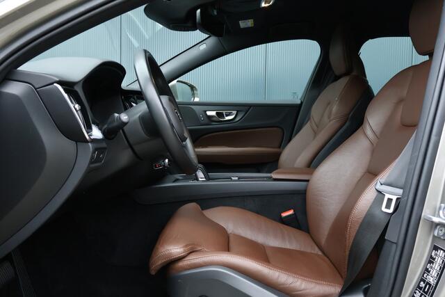 Volvo V60 2.0 B3 Business Pro | NL Auto | Leer | Wegklapbare Trekhaak | Stoelverwarming | Camera | Adaptieve Cruise Control