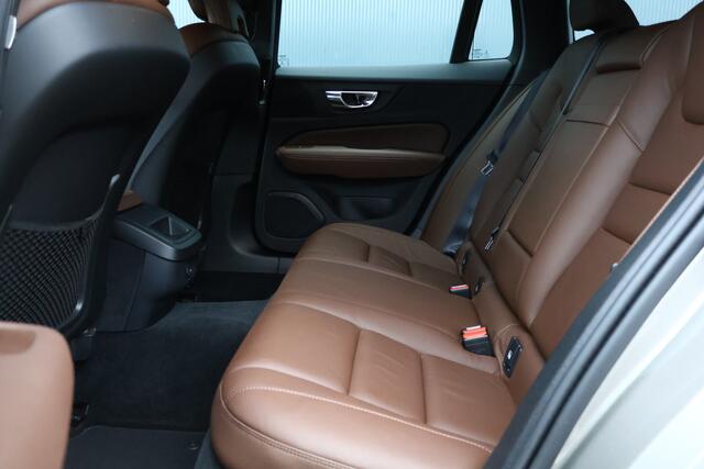 Volvo V60 2.0 B3 Business Pro | NL Auto | Leer | Wegklapbare Trekhaak | Stoelverwarming | Camera | Adaptieve Cruise Control
